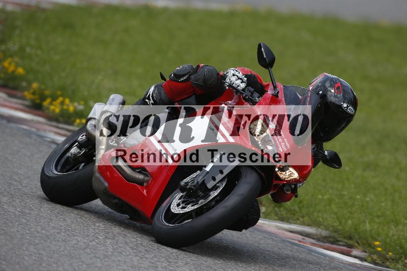 /Archiv-2024/29 12.06.2024 MOTO.CH Track Day ADR/Gruppe blau/Team